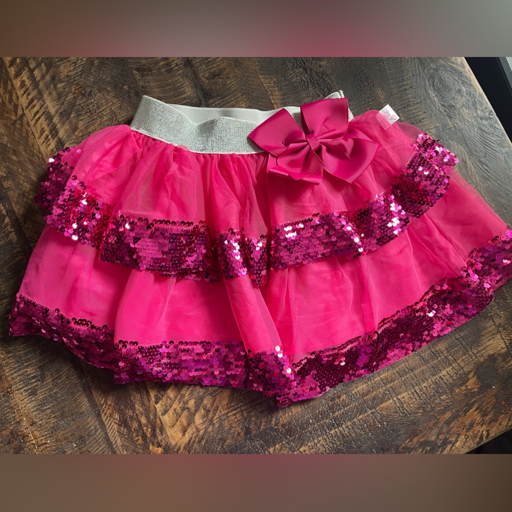 Pink JoJo sequin skirt (size 6)
